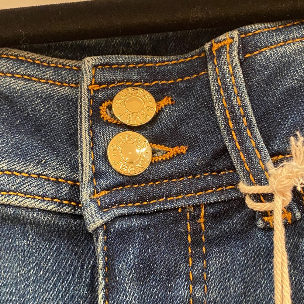 Guess Jeans Sadie Straight shape up jeans NWT - Picture 6 of 11
